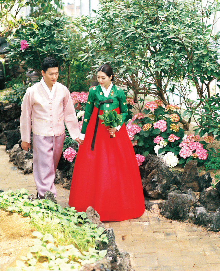HANBOK MUESTRA DE TRAJES TRADICIONALES COREANOS FANCINE 2018